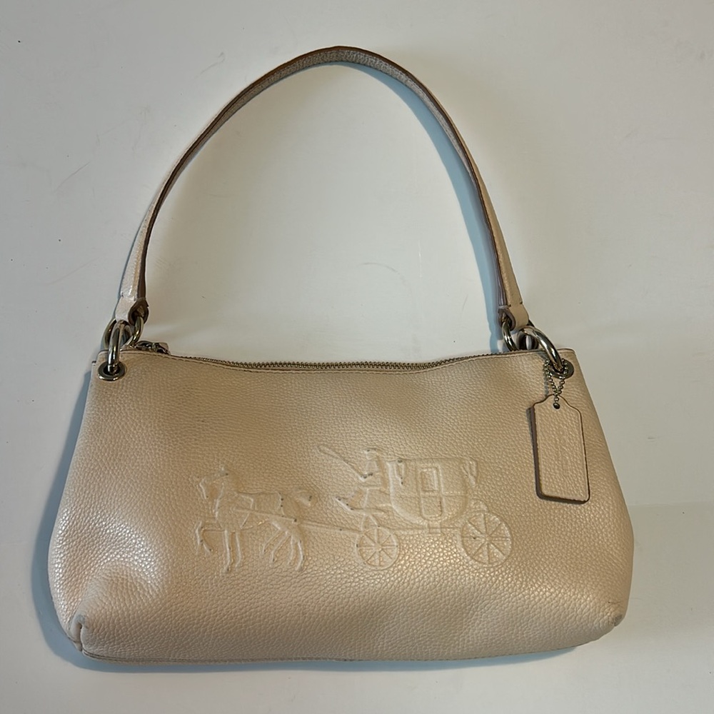 Charley Crossbody With Embossed Horse And Carriage